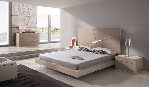 Evora Bedroom Set (Queen or King) in Natural Oak with White Gloss